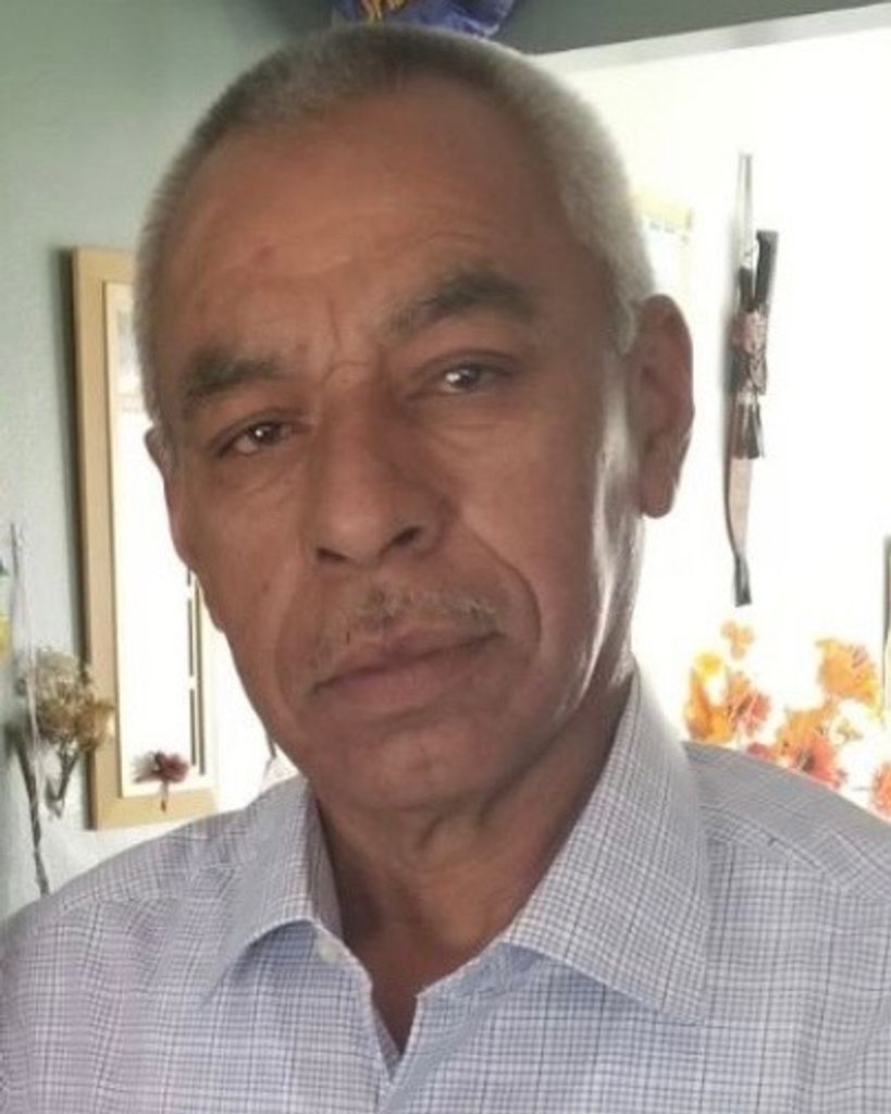 Manuel Antonio Flores