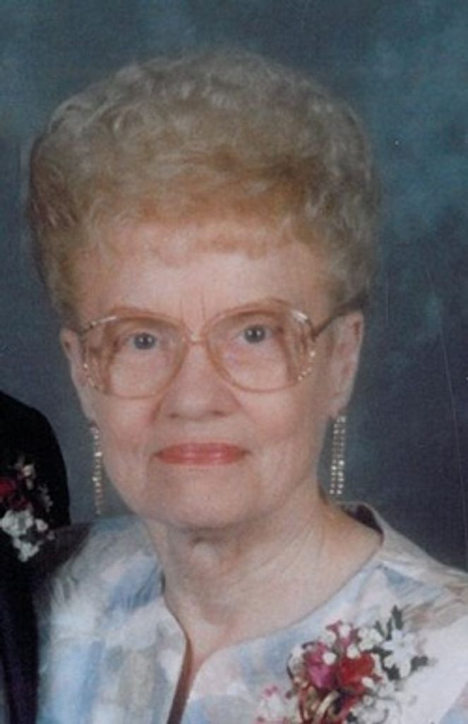 Leona Anna Regina (Hoelscher)  Trout