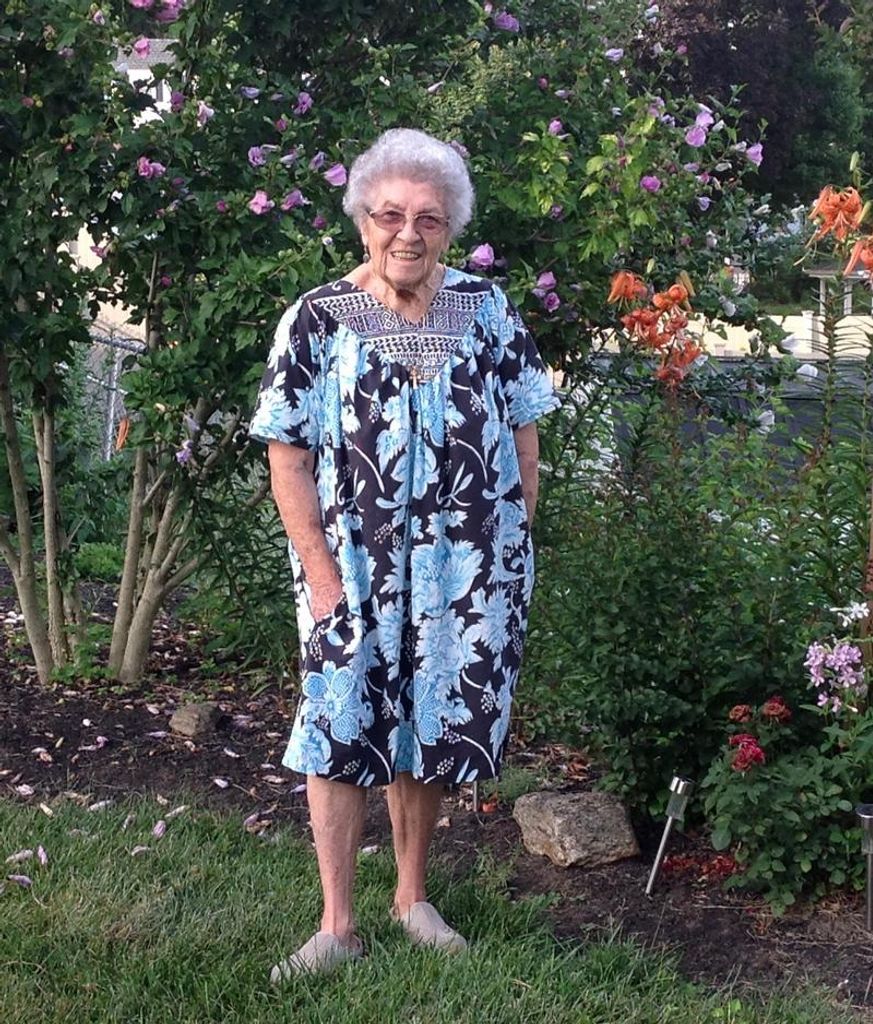 Therese Piegl Profile Photo