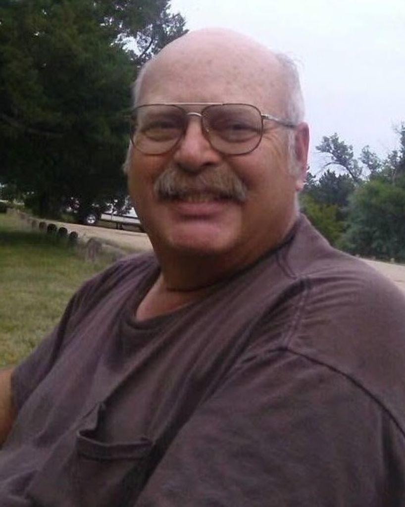 Carl Snell Profile Photo