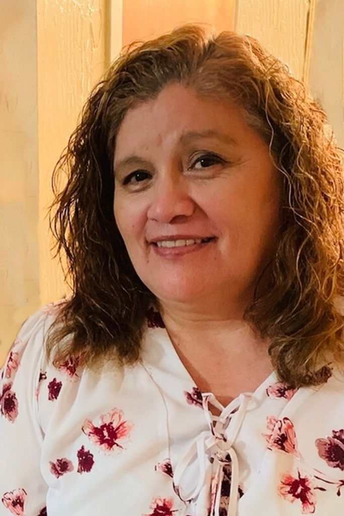 Esperanza "La Yongui" Jimenez Profile Photo