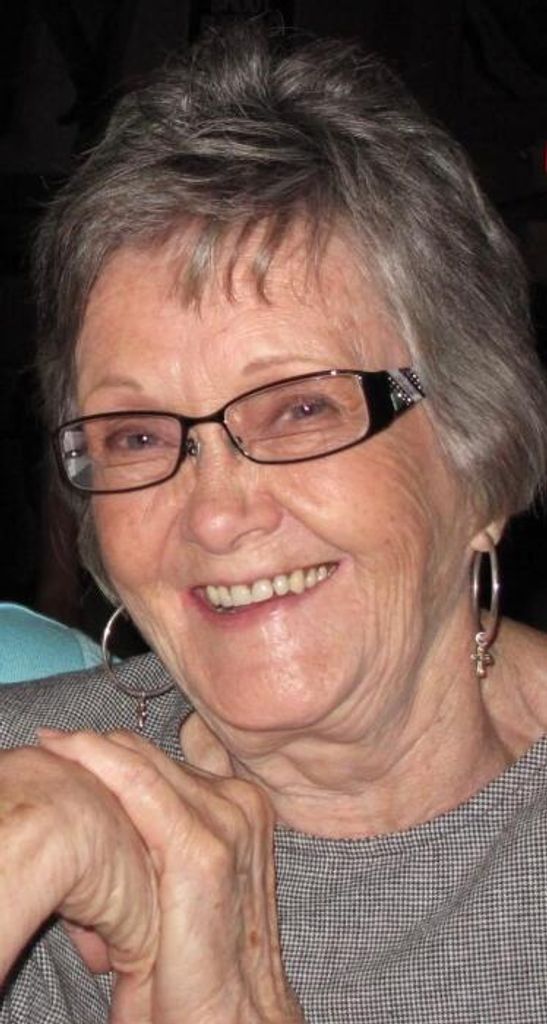 Joretta Nakomis (Blackwell)  Clark