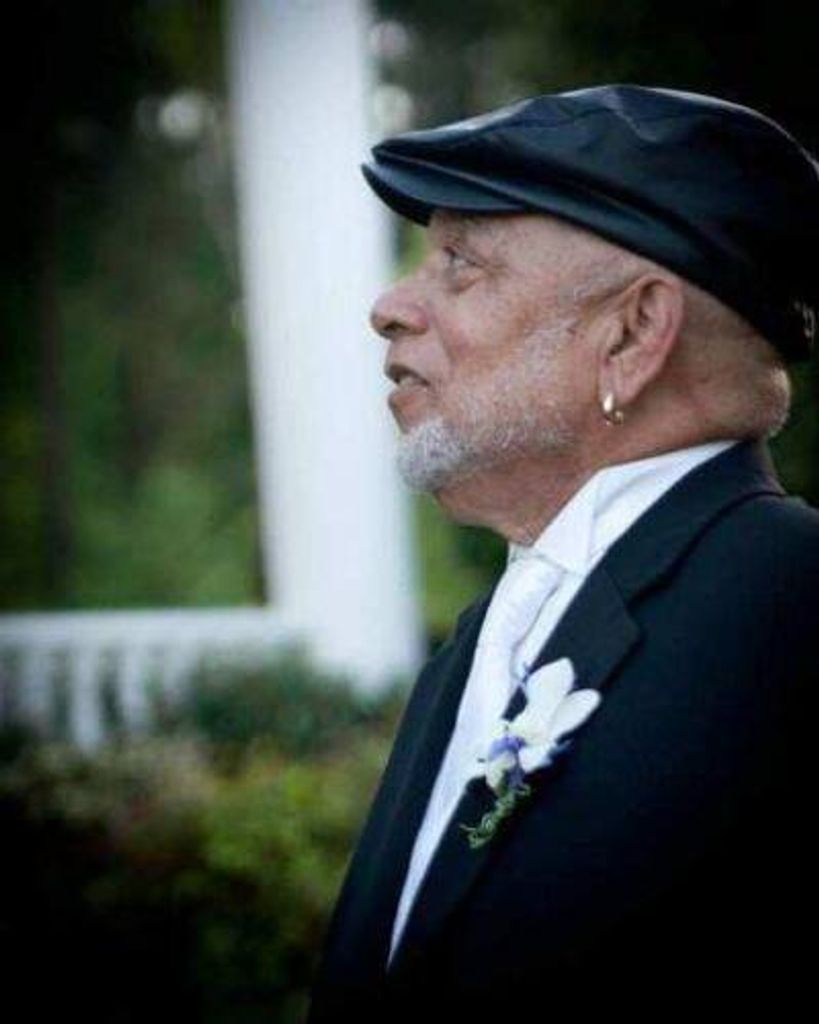 Angel Isaac Carmona Profile Photo