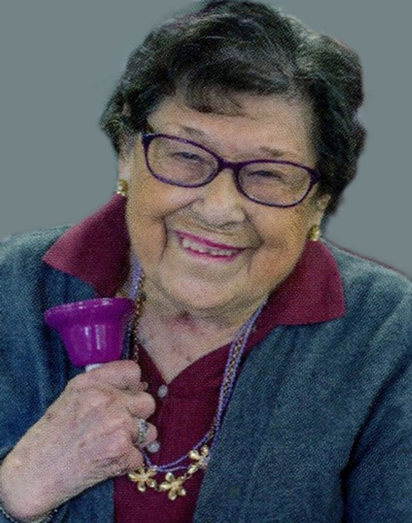 Edna Leone Profile Photo
