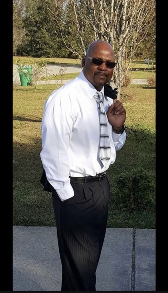 Kevin Lloyd Hardy Profile Photo