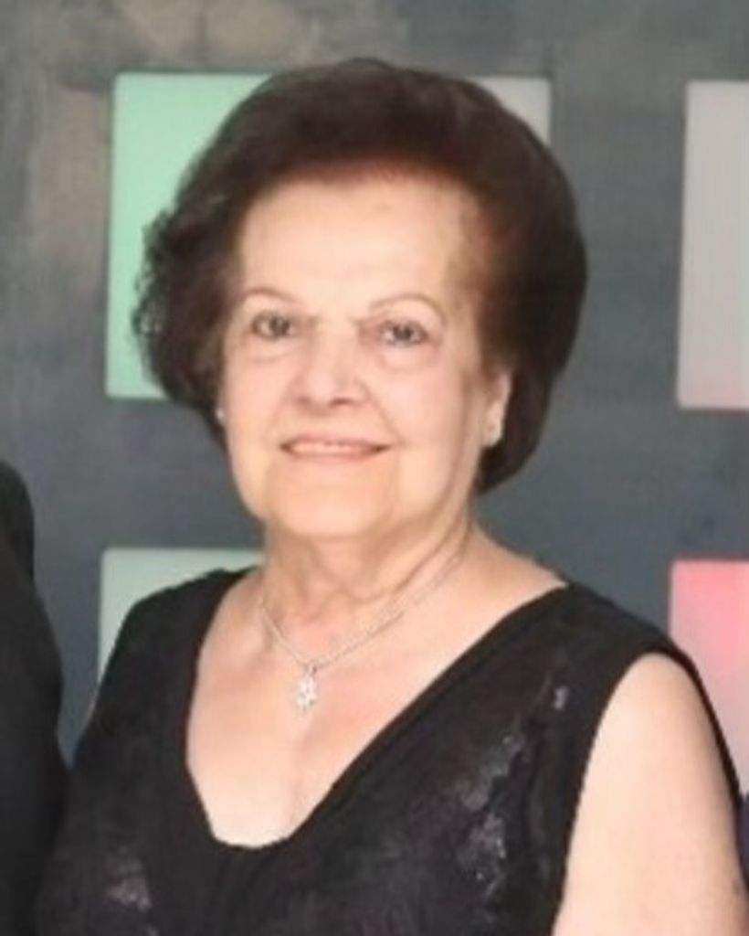 Julia El Houssan Profile Photo