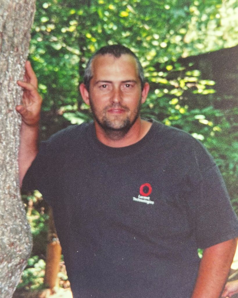 Frank Lee Riddle Profile Photo