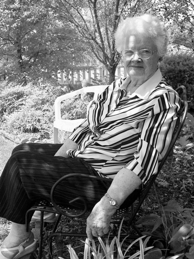 Lillian Maxine Chapman Profile Photo