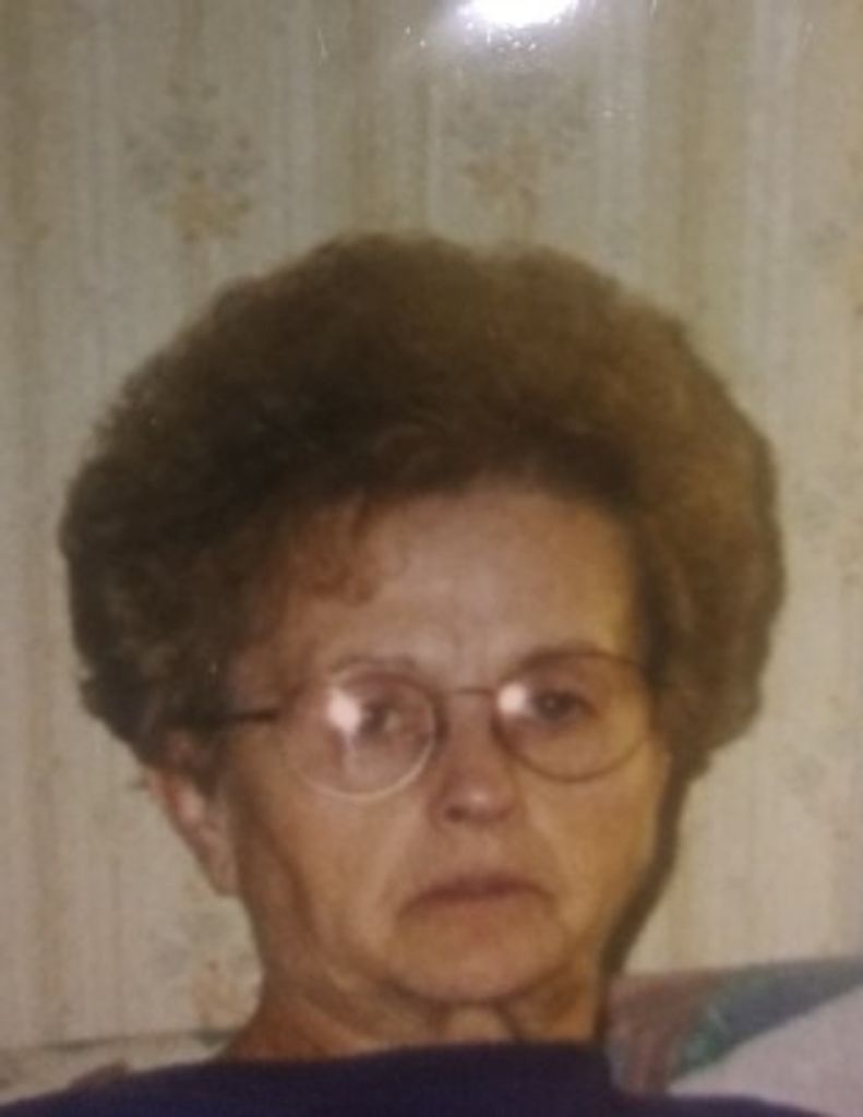 Linda Lou (Bernard)  Barton