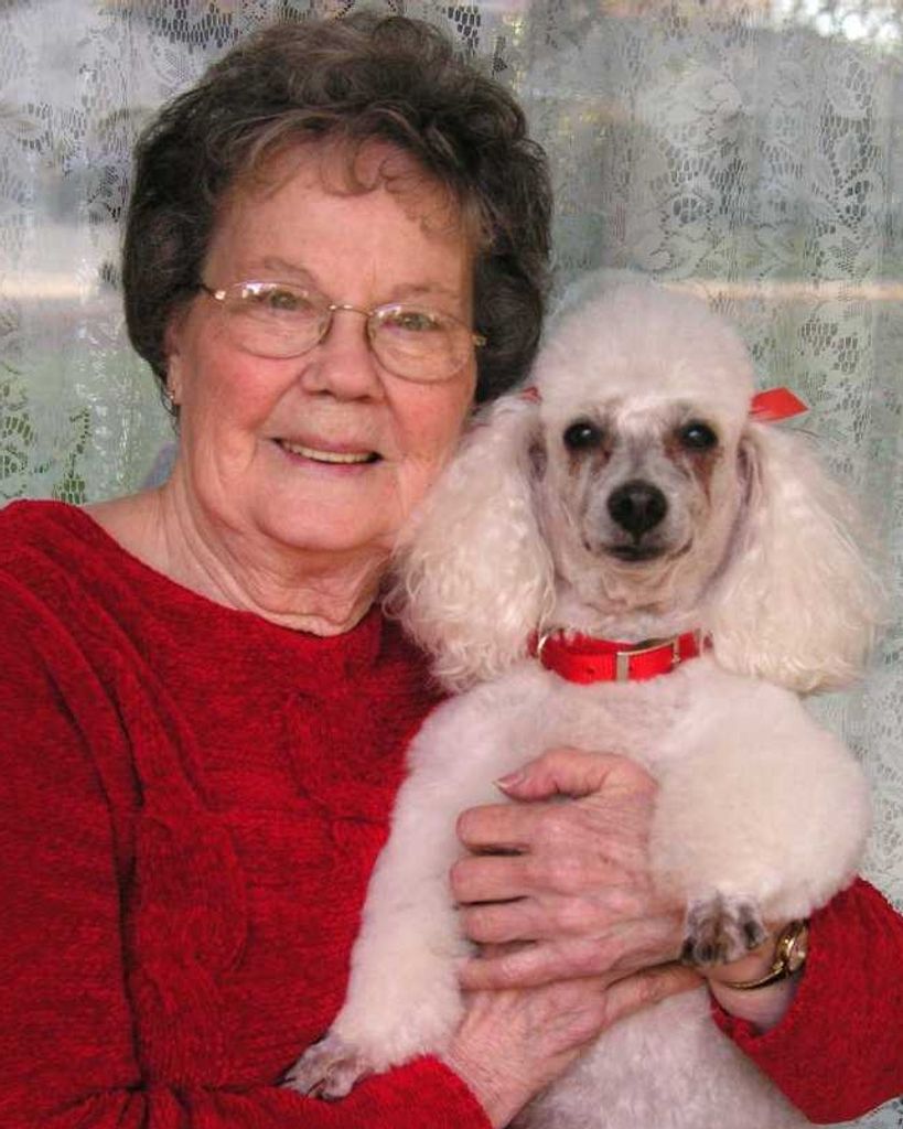 Stella Geneva Barton Profile Photo