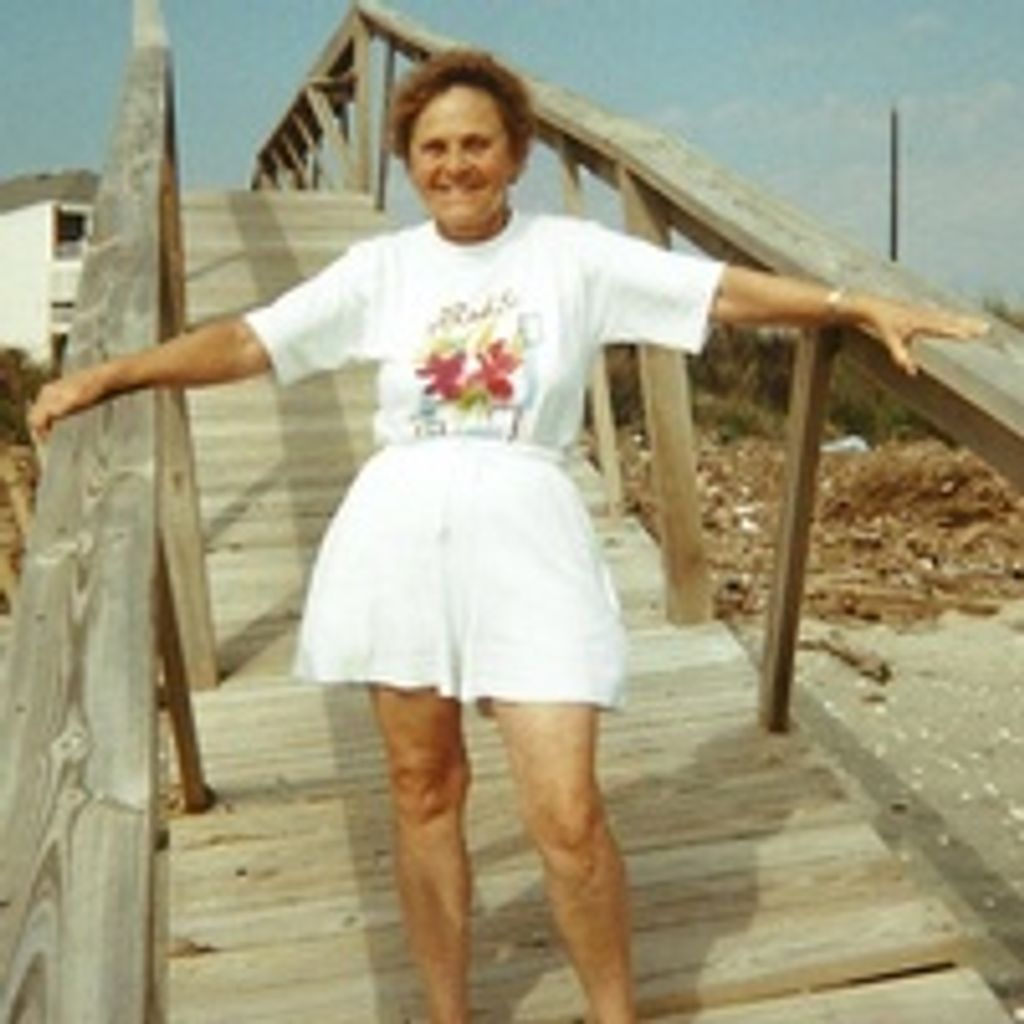 Beverly Robb Profile Photo