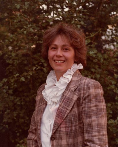 Carolyn Adams Washburn