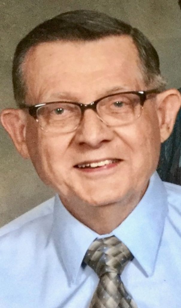 Elvan Lloyd Blucker