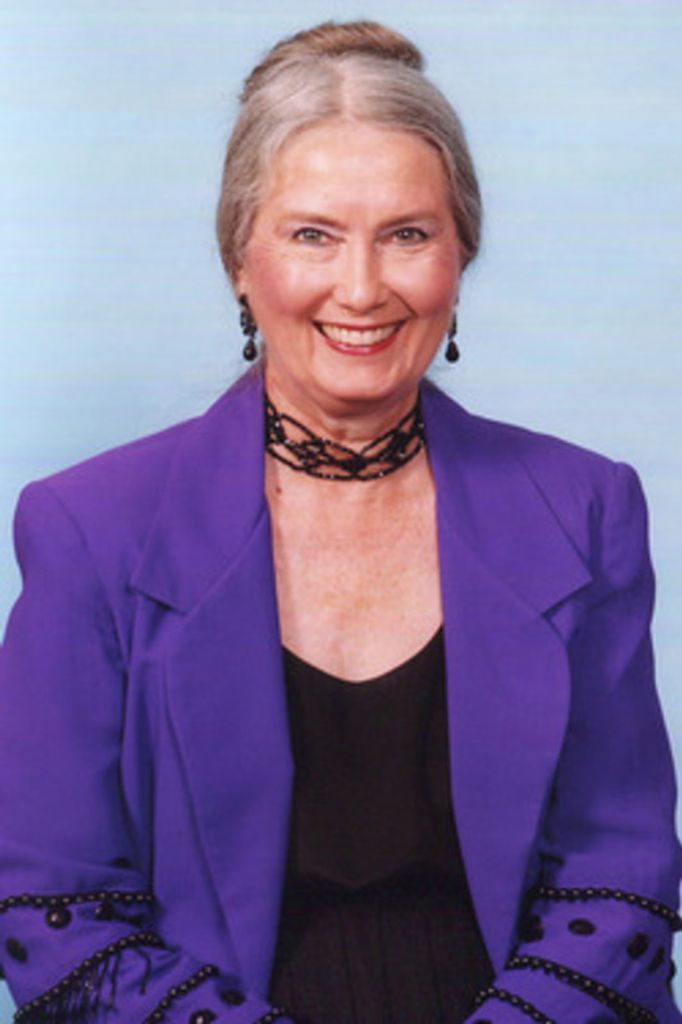 Julia Adelle Kahla