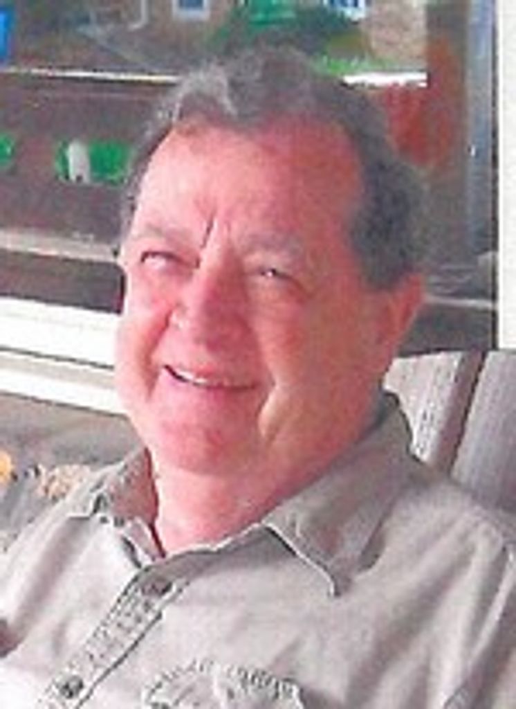 Walter Jennings Moretz, Jr.