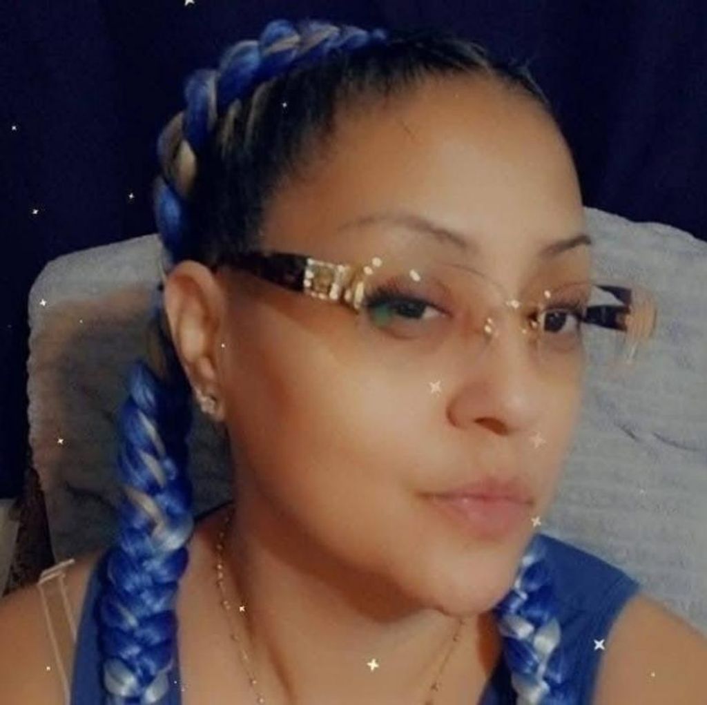 Esmeralda Riojas Profile Photo