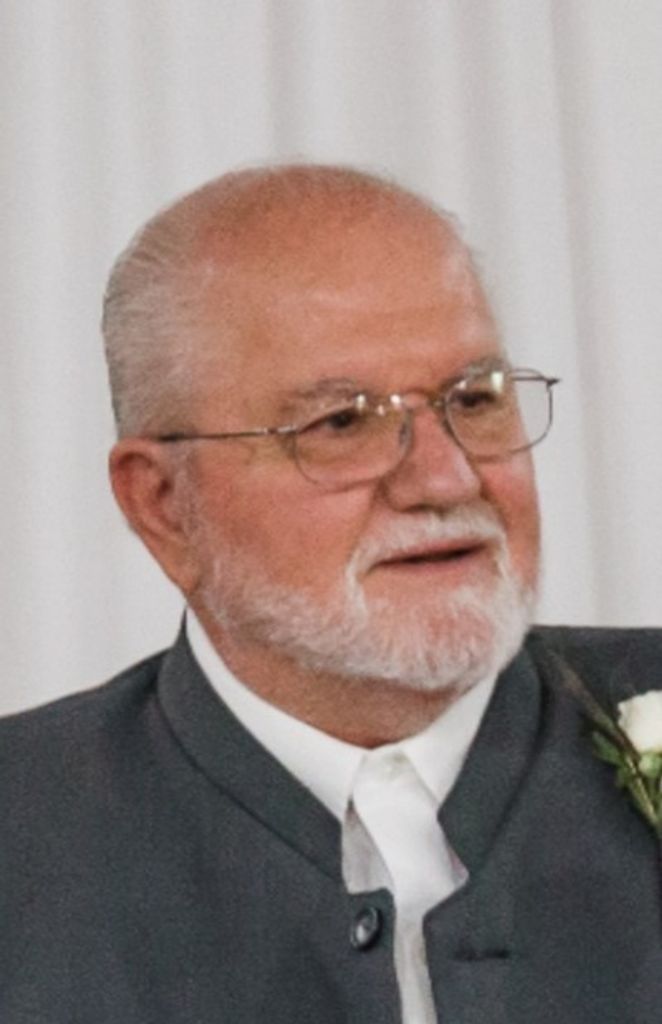 Willard Lee Hochstetler Profile Photo