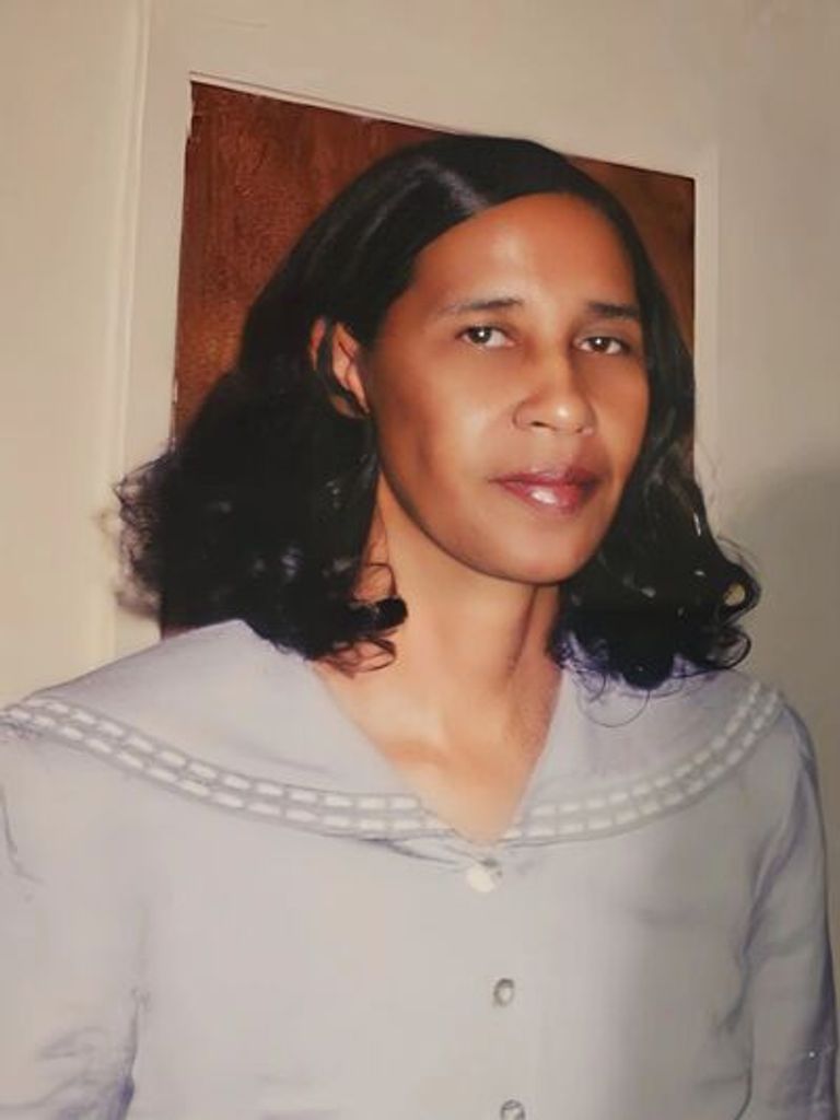 Ms. Annie St. John Profile Photo