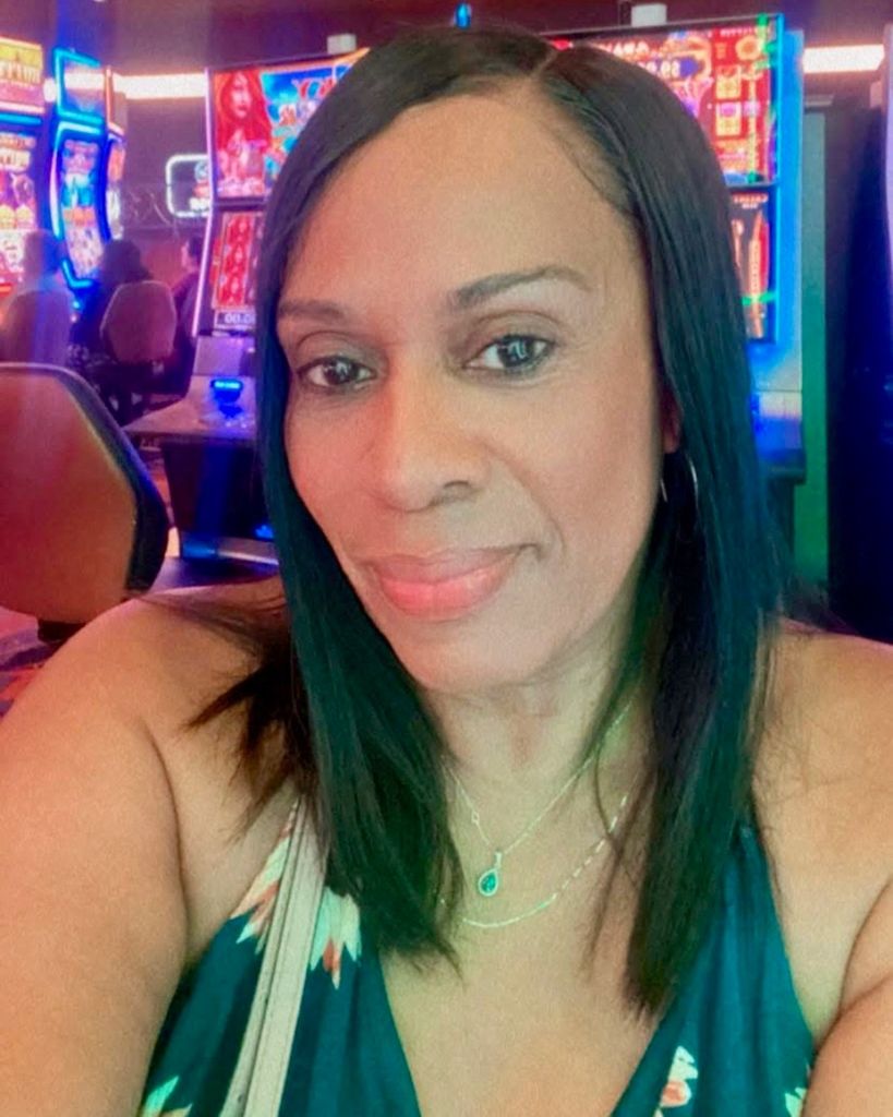 Donna Armour Profile Photo