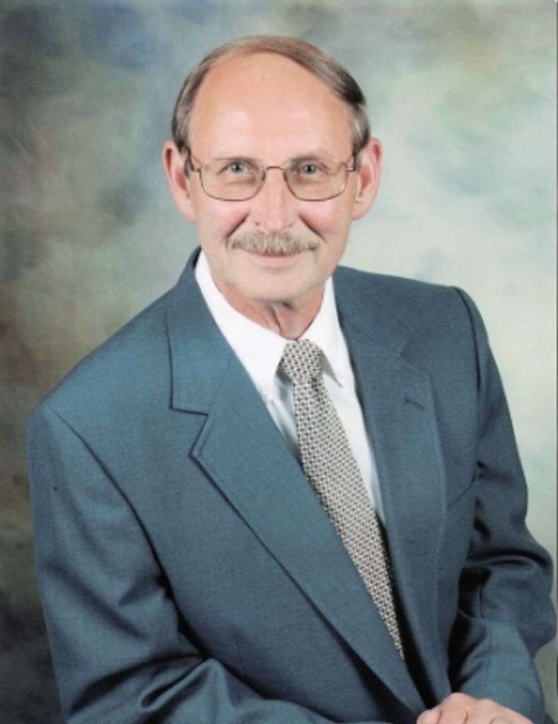 Thomas "Tom" Cox Profile Photo