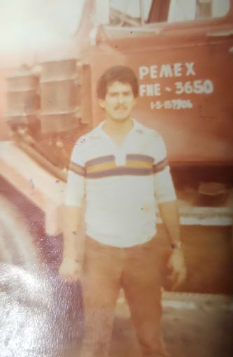 Jose Ovalle Caceres photo gallery thumbnail 2 of 67