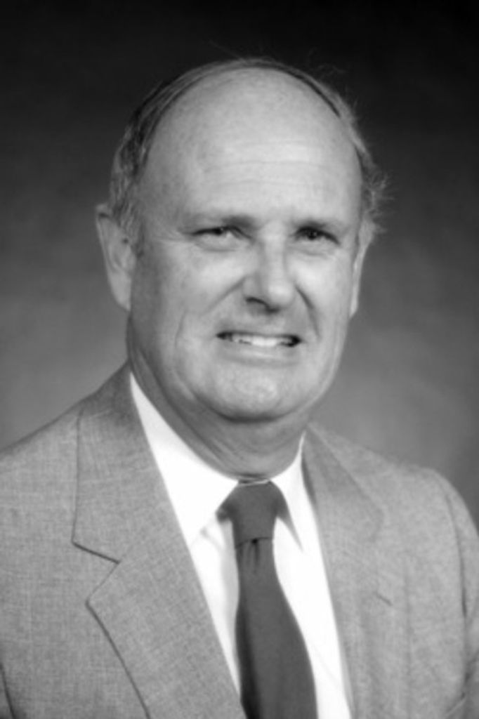 Dr. Robert Garrigus