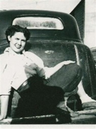 Esther L. Kuntzelman photo gallery thumbnail 4 of 10