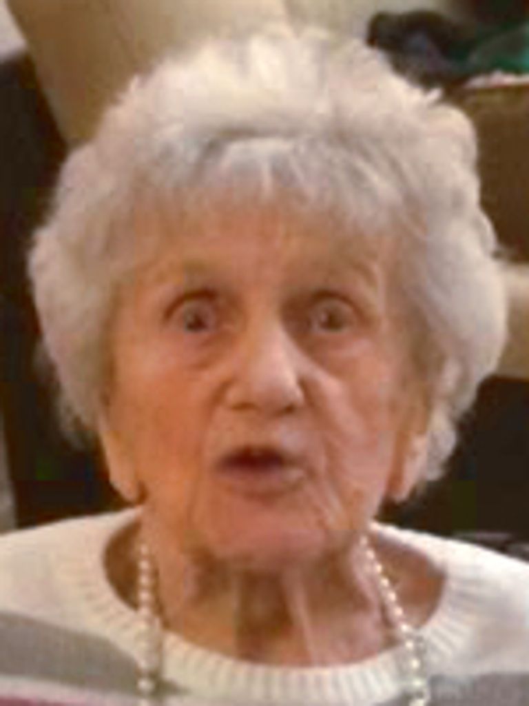 Phyllis F. Michelic, Nee Bucnis