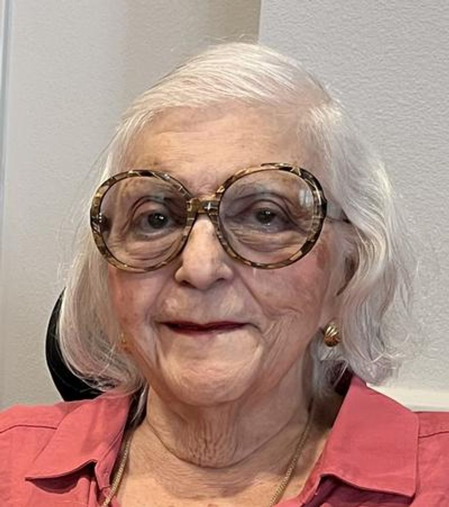 Lucille Debonis Profile Photo