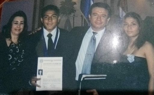 Moises Exequiel Velasquez Osorio photo gallery thumbnail 36 of 237