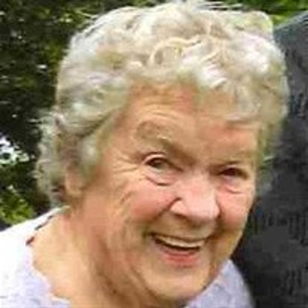 Gladys  M. Lohmann