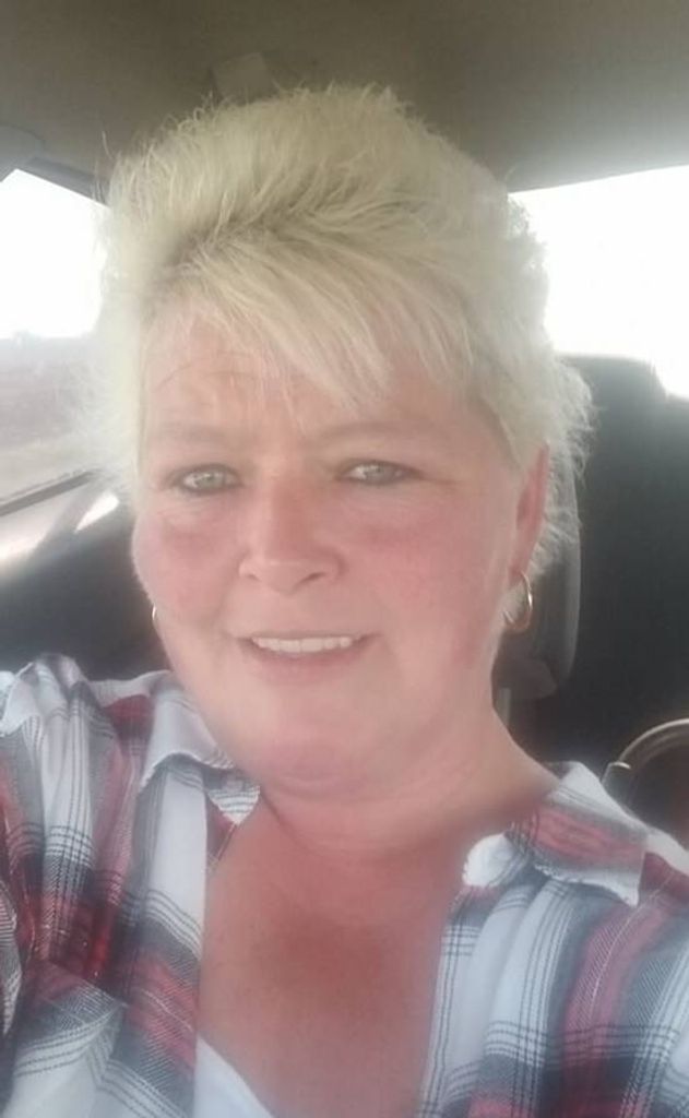 Kimberly (Mewes) Bates Profile Photo