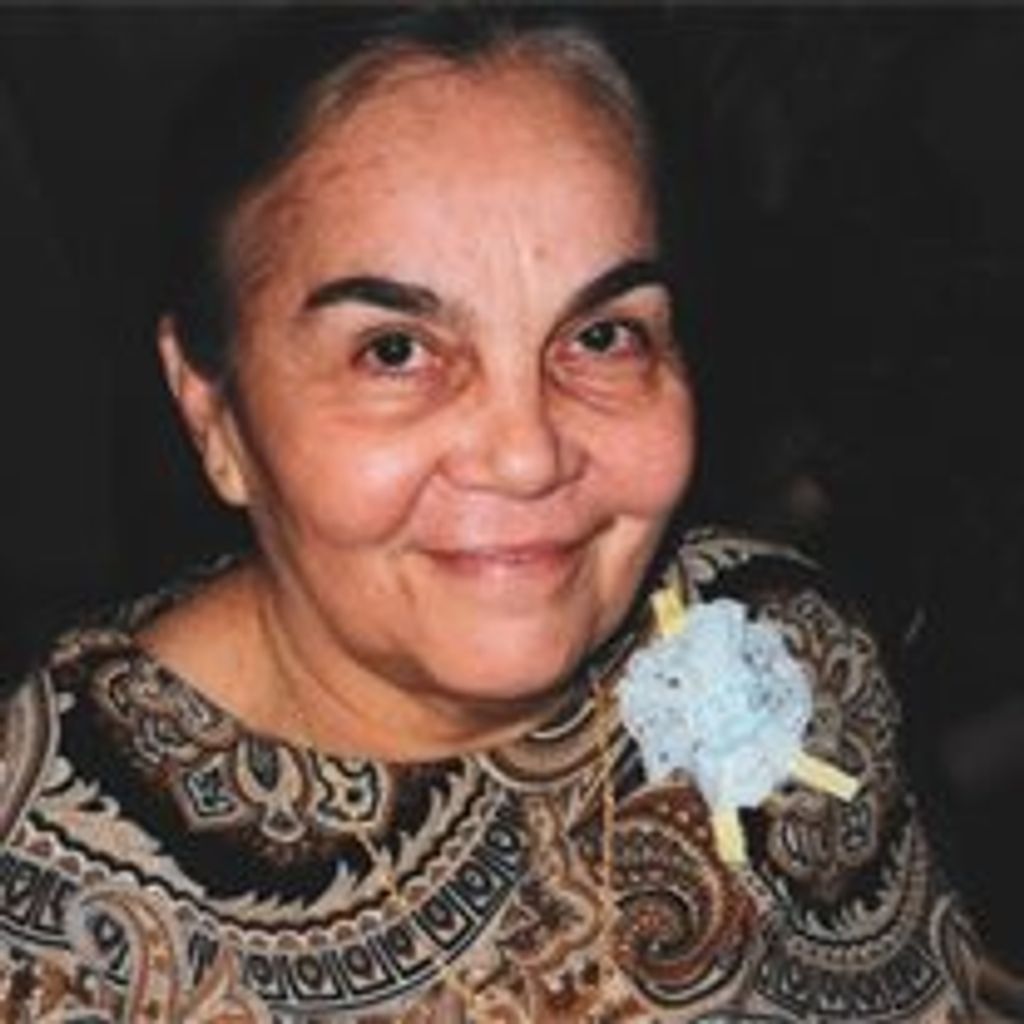 Georgina (Ujaque) Gonzalez Profile Photo