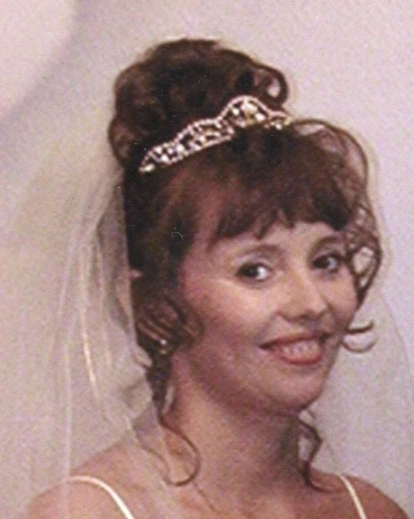 Sandra "Sandy" Kay Momot Profile Photo