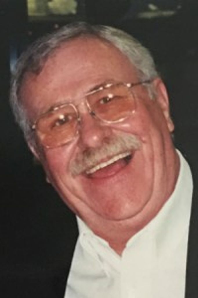 Dennis  Lee Hove