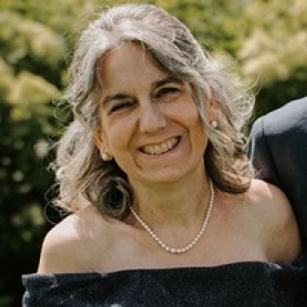 Holly Schneider