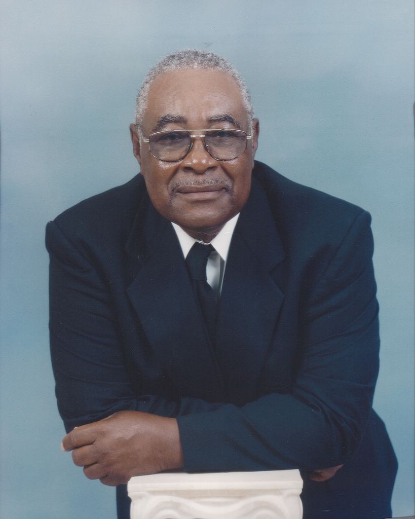 John Lee Comer