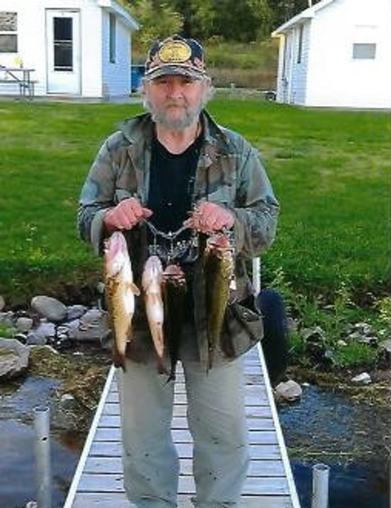 Robert "Bob" E. Robinson