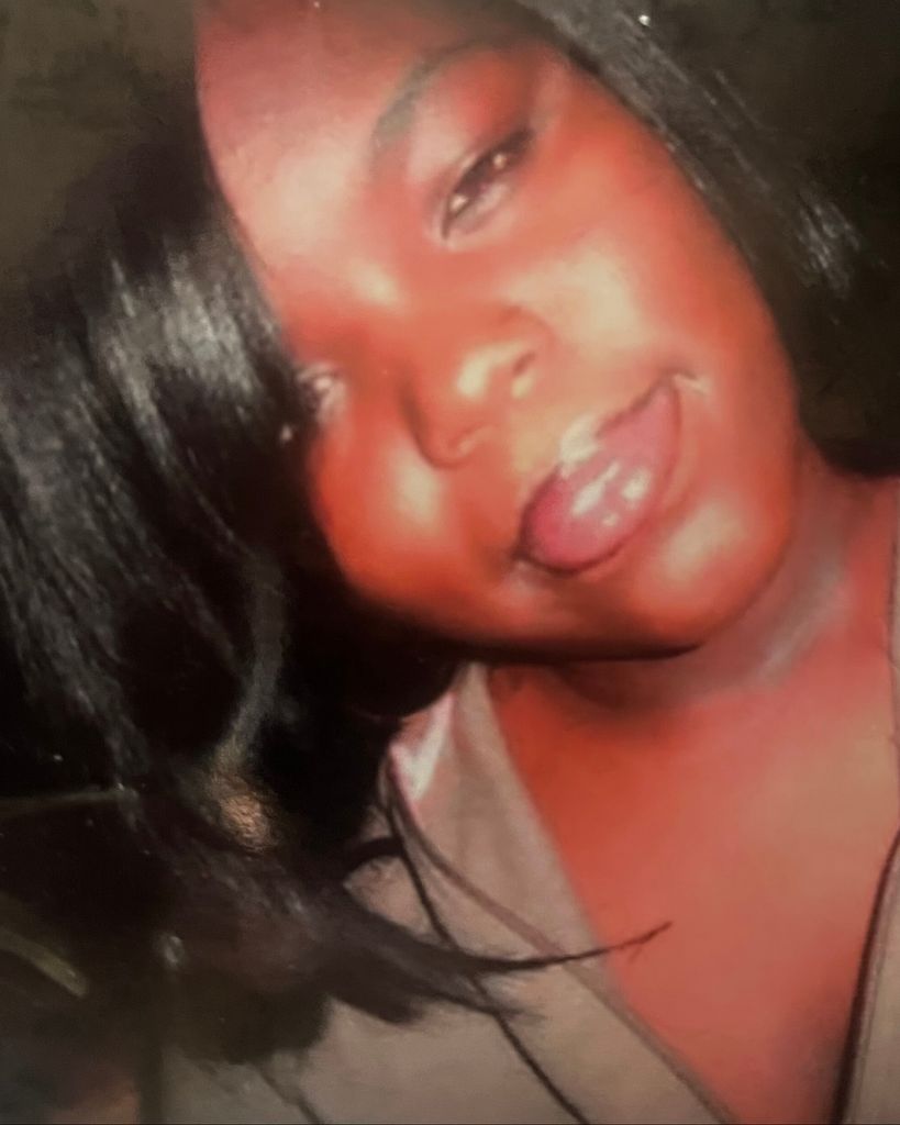 Catedra Kecia Owens-Hayes