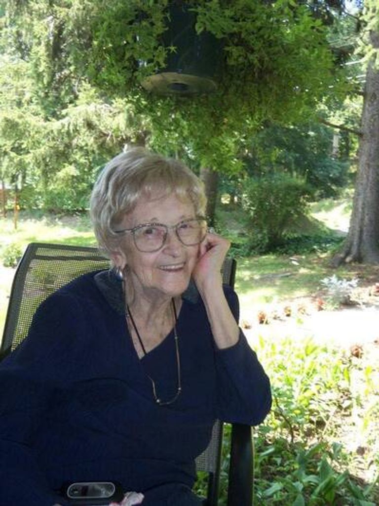 Violet Kirsch Profile Photo