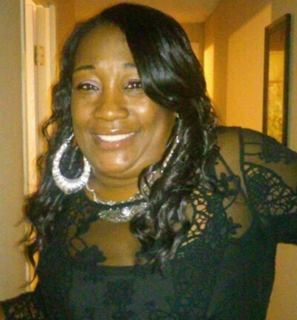 Tracey Lashang Daniels Profile Photo