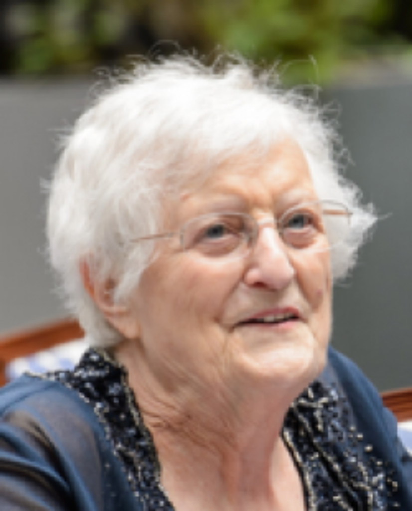 Elizabeth (Ferrelli)  Arancio