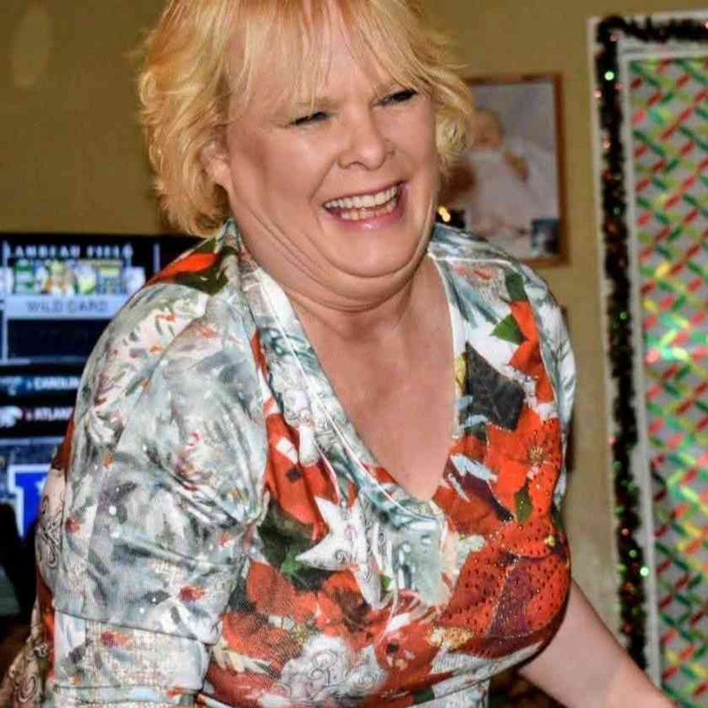 Robin Gail Clark Profile Photo