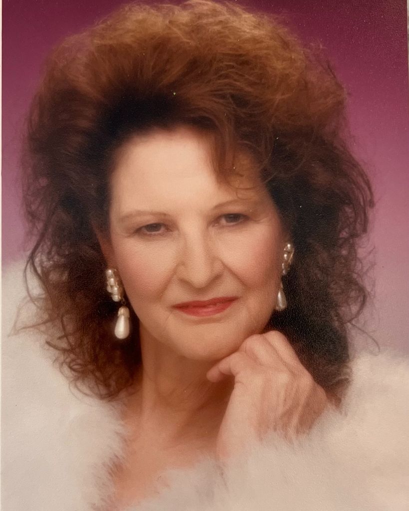 Ava G Lightell