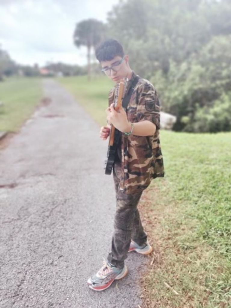 Isaac David Estrada Vergara Profile Photo