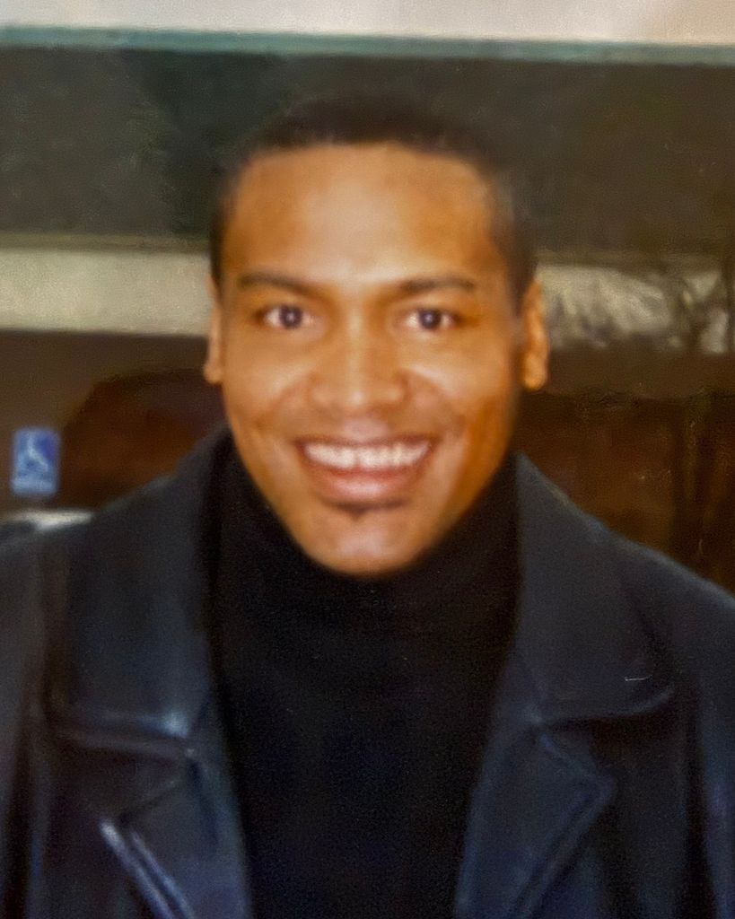 Sean Dana Nichols Profile Photo