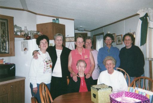 Brenda (Akin)  Luttrell photo gallery thumbnail 17 of 50