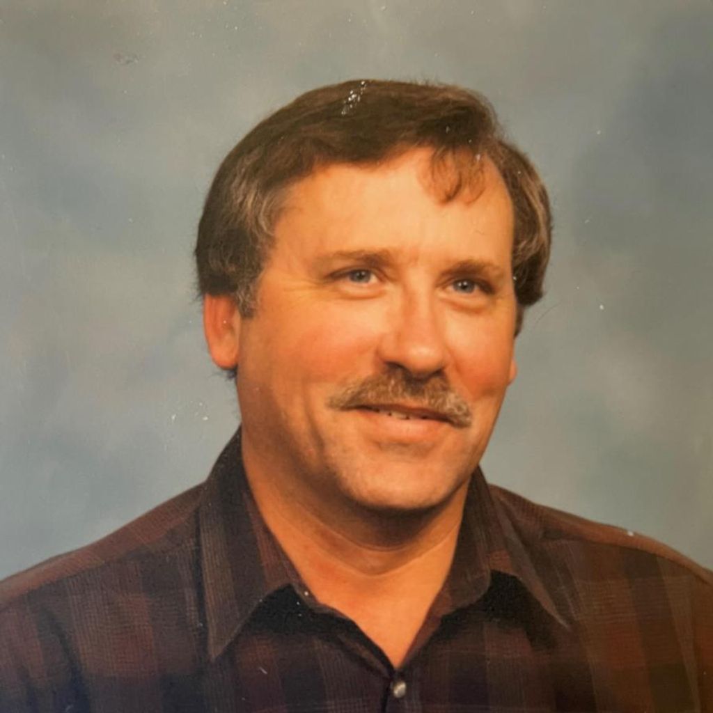Joe Giddens Profile Photo
