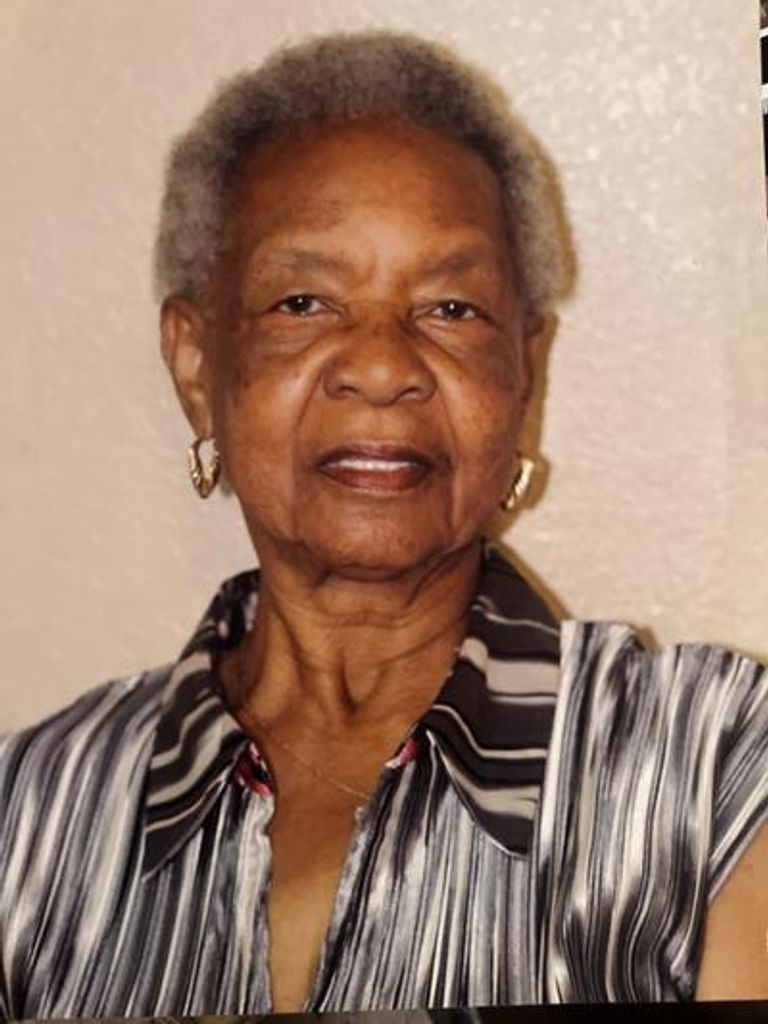 Carolyn Anderson Profile Photo