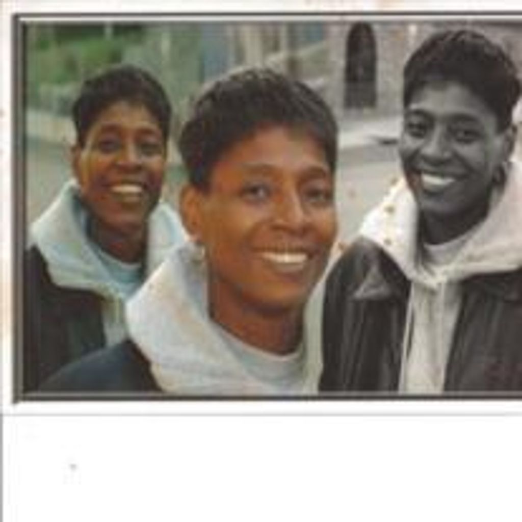 Tracy E Paige